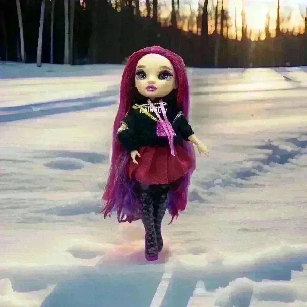 Rainbow High EMI Vanda Doll Series 3 Orchid Deep Purple Fashion Kids & Collector